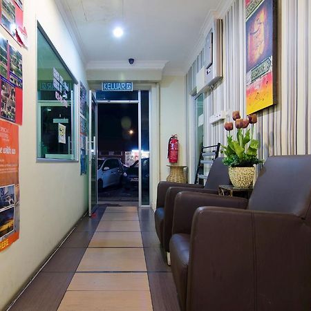 Cosy Inn Kuah Exterior foto